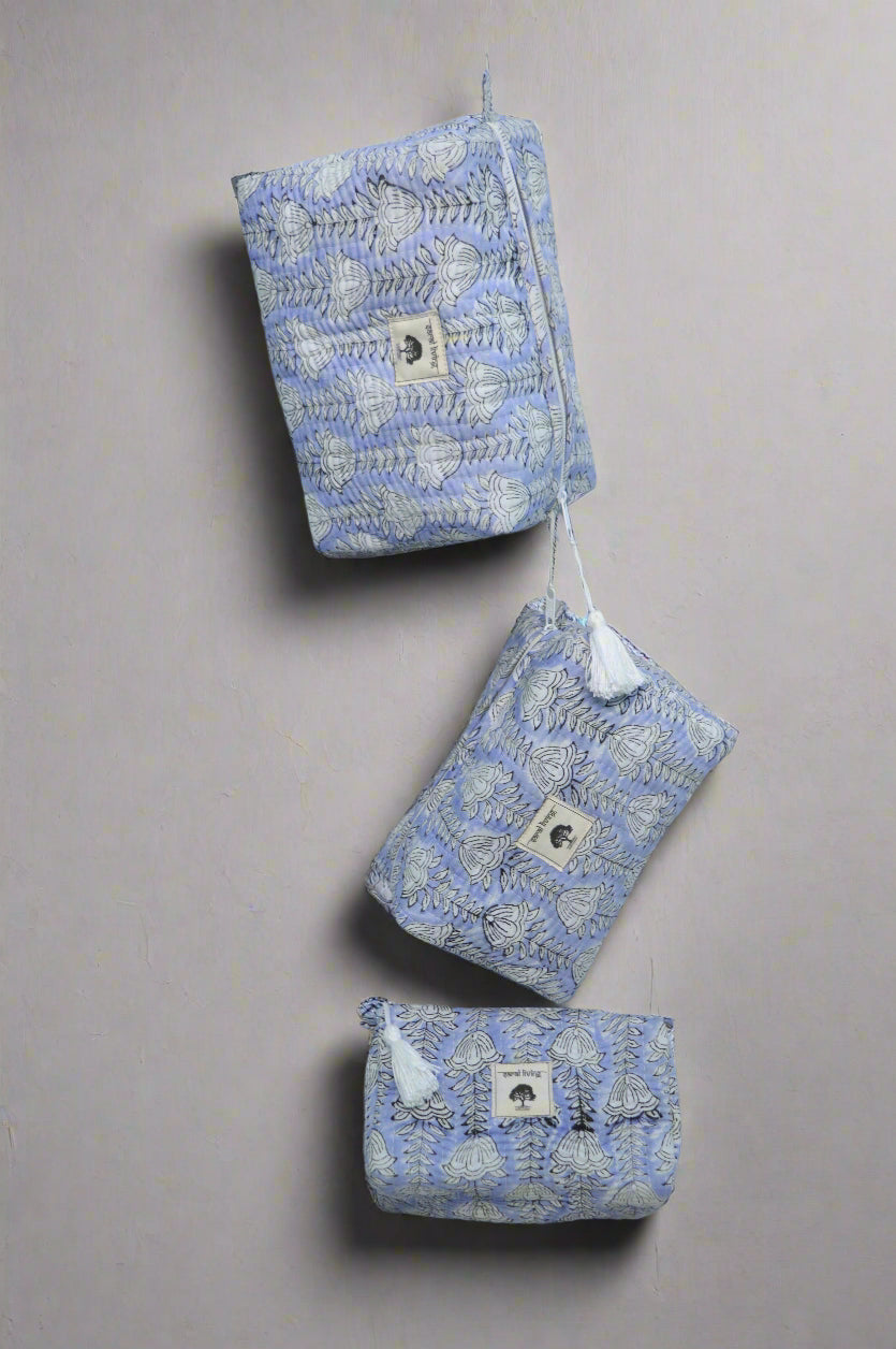 Indigo Bloom | Bolsa de algodón | Imprescindible de viaje con estampado a mano
