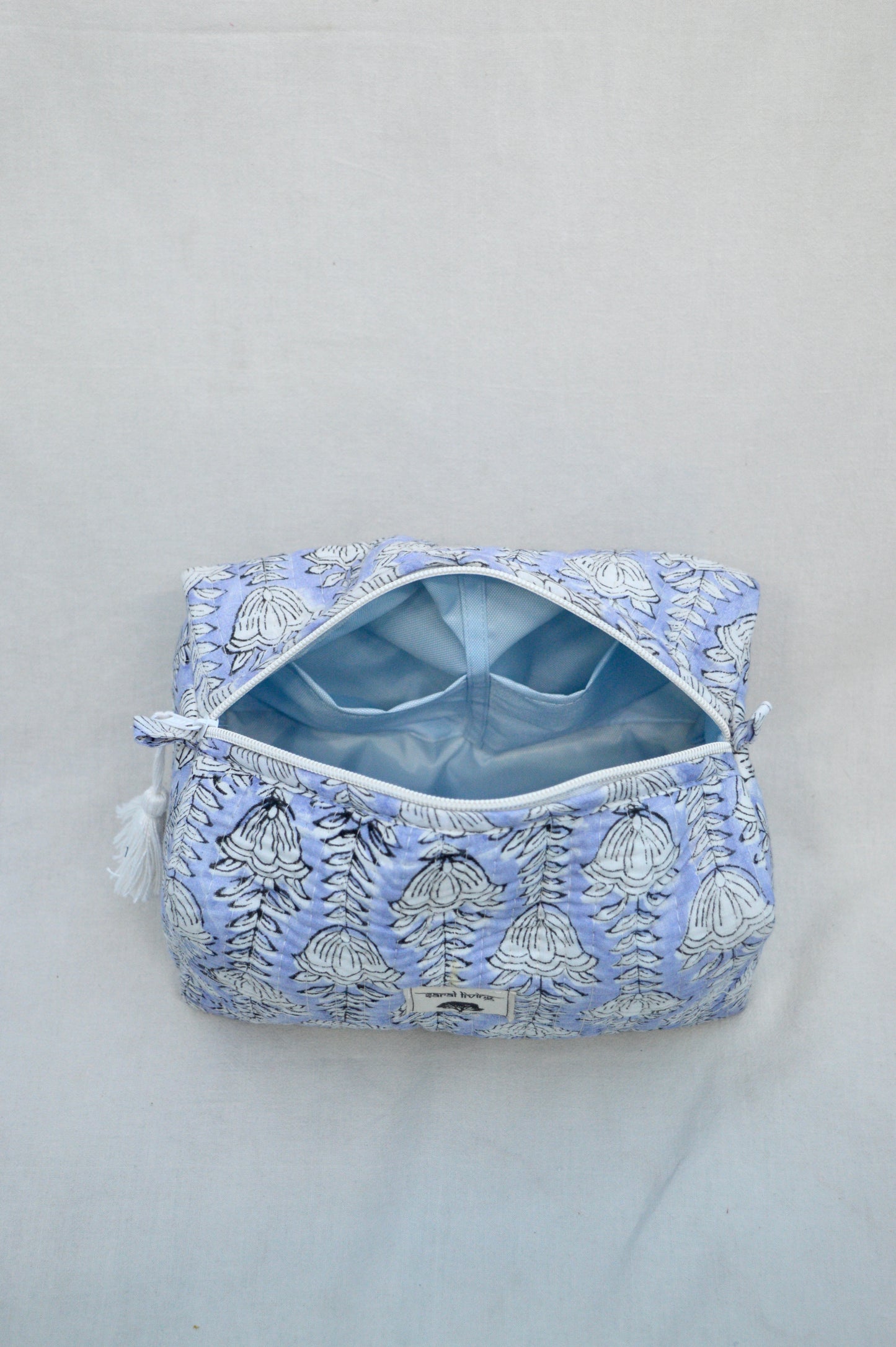 Indigo Bloom | Bolsa de algodón | Imprescindible de viaje con estampado a mano