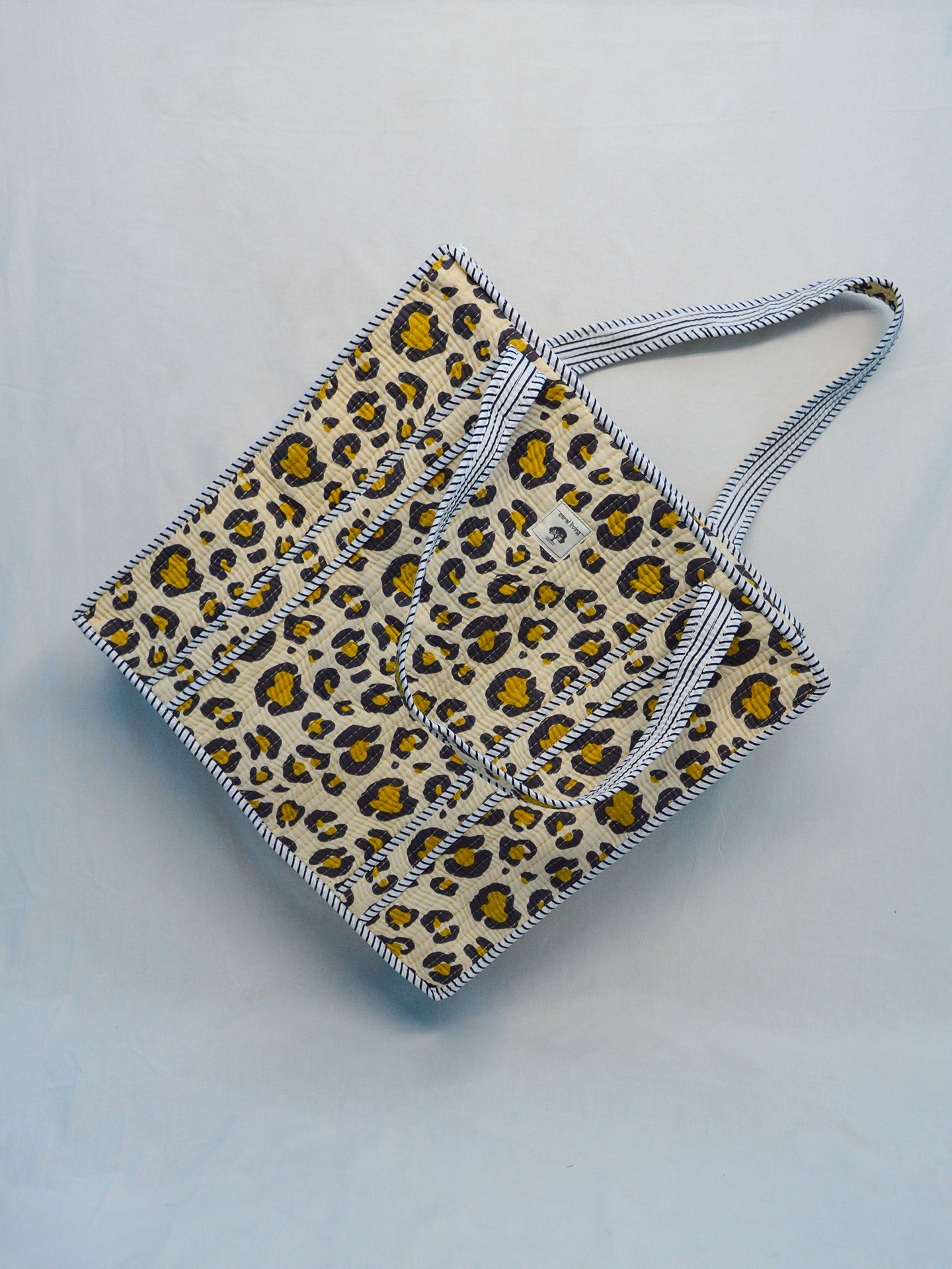Golden Stride | Bolsa de algodón | Bolsa de mano de algodón estampada a mano