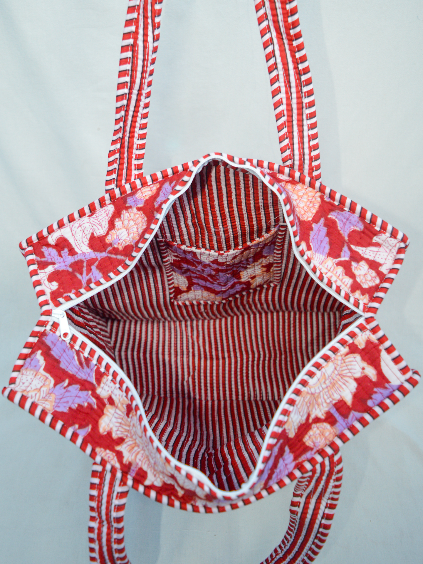 Flora Carmesí | Bolsa de algodón | Bolsa de mano de algodón estampada a mano