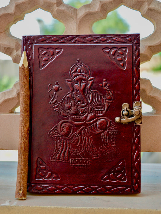 Der Entferner | Ledertagebuch mit Ganesha-Prägung