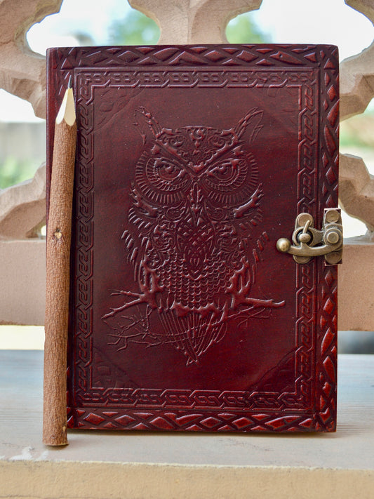 Das Orakel | Ledertagebuch mit Eulenprägung